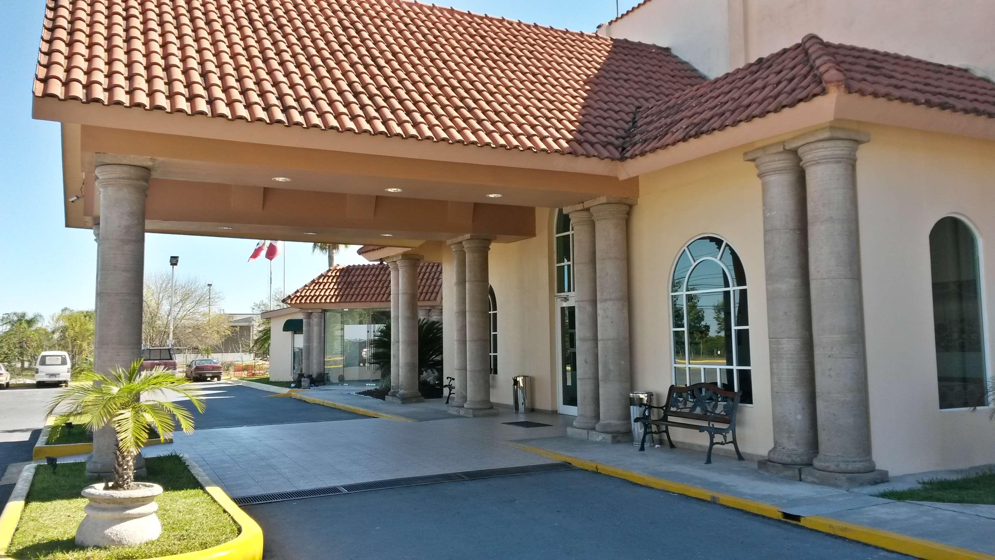 Best Western Bazarell Inn Montemorelos Exterior photo