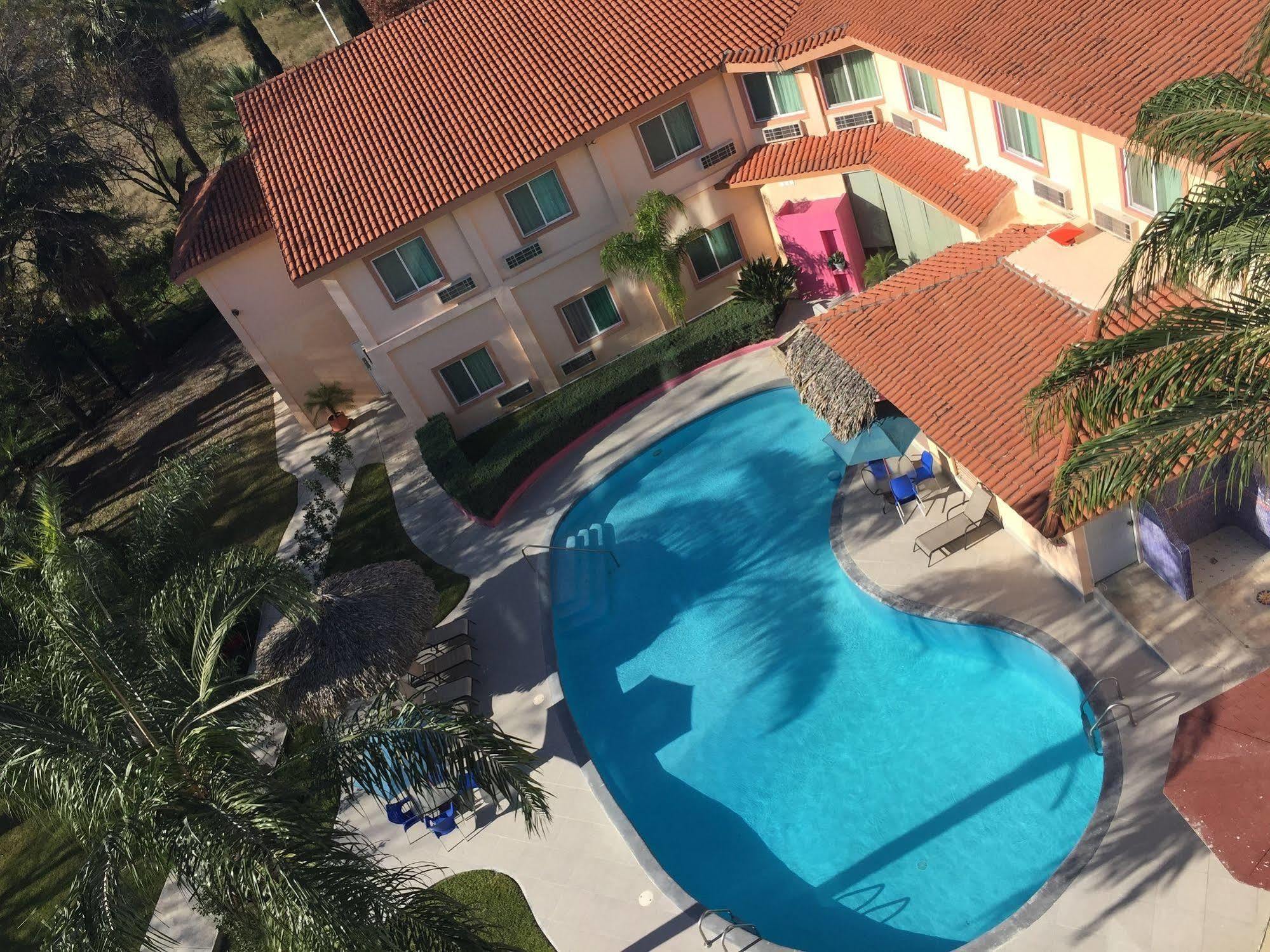 Best Western Bazarell Inn Montemorelos Exterior photo